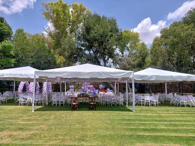 Montaje de fiesta infantil con globos